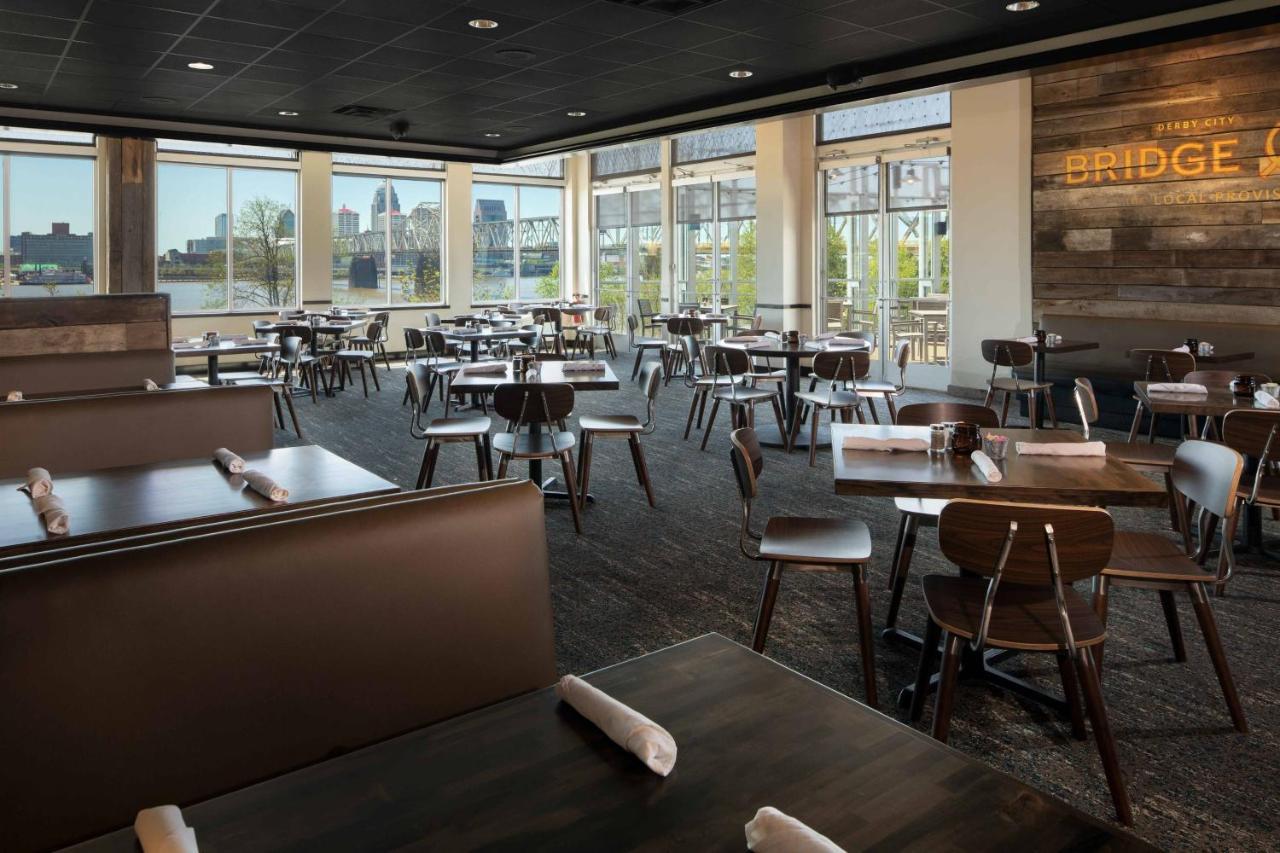 Sheraton Louisville Riverside Hotel Jeffersonville Exterior photo
