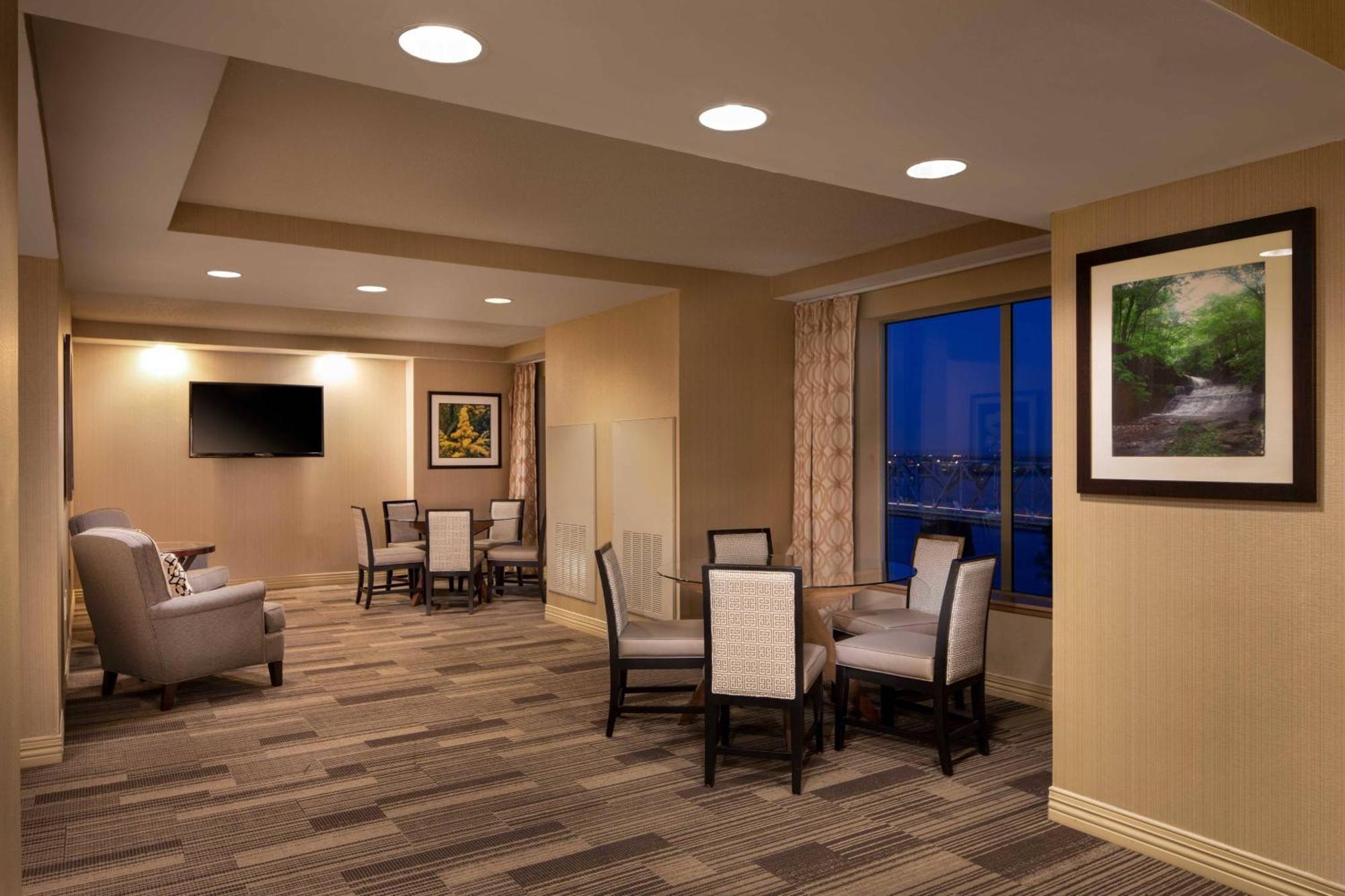 Sheraton Louisville Riverside Hotel Jeffersonville Exterior photo
