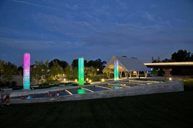 Sheraton Louisville Riverside Hotel Jeffersonville Exterior photo